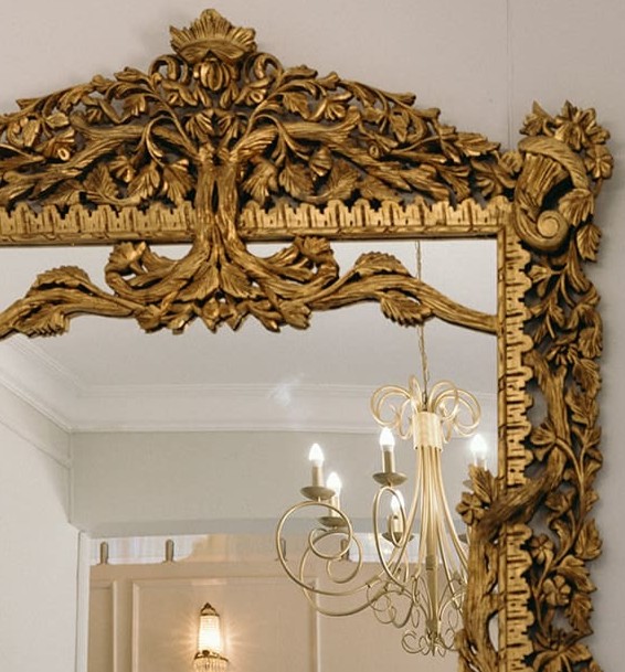Mirror Golden Frame Close Up
